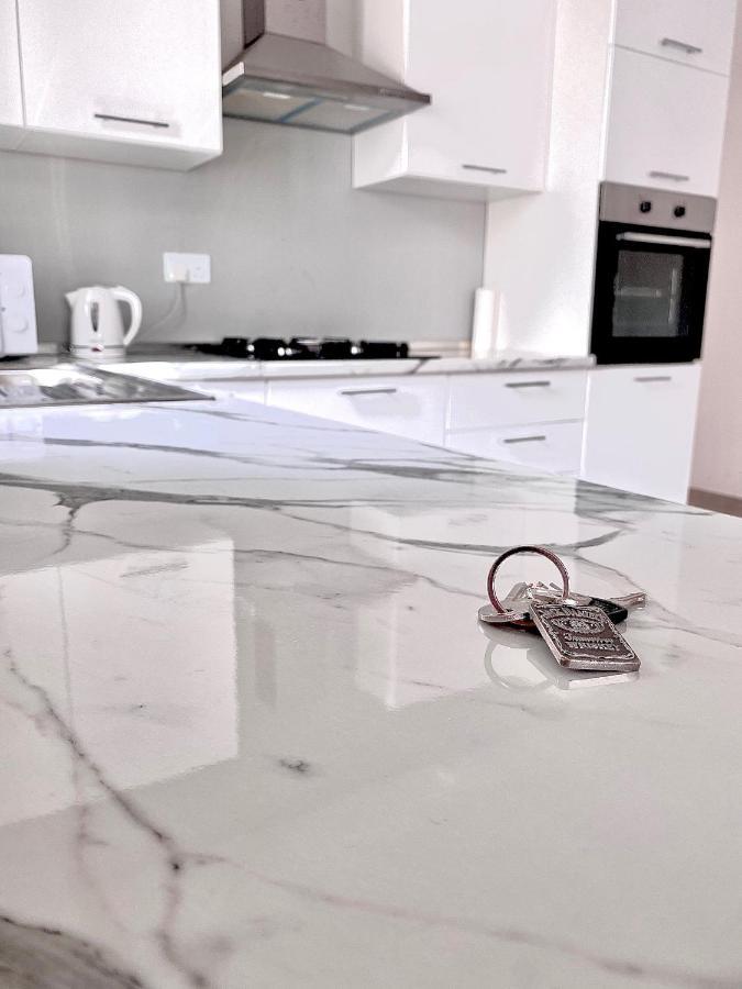 New Breeze Leilighet San Pawl il-Baħar Eksteriør bilde