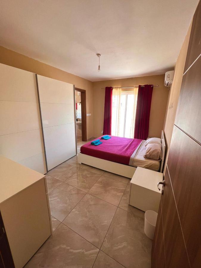 New Breeze Leilighet San Pawl il-Baħar Eksteriør bilde